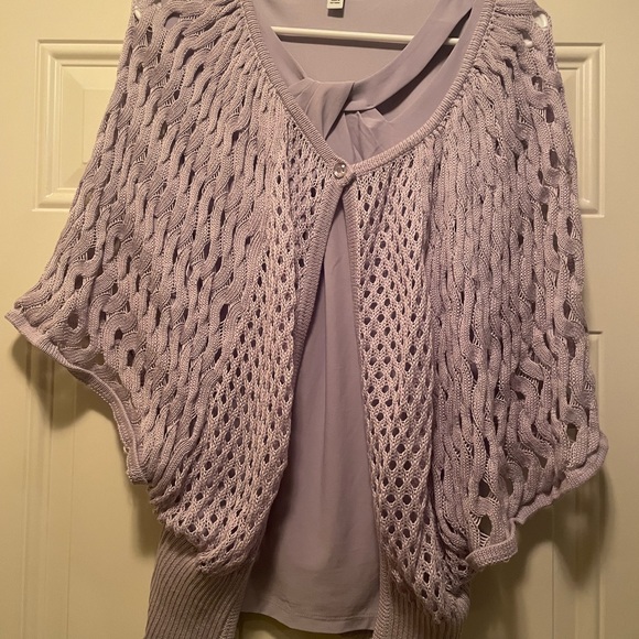 BCBGmaxazria- Delicate sleeveless sweater/shawl/poncho Easter egg purple-Medium - Picture 4 of 4